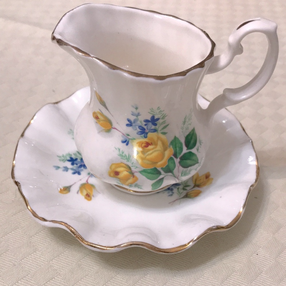 Royal Dover Country Rose Buds Wash Pitcher & Bowl